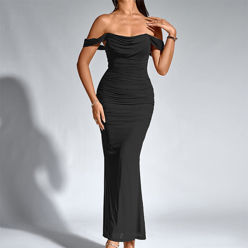 Robe longue drapée épaules dénudées – Noir